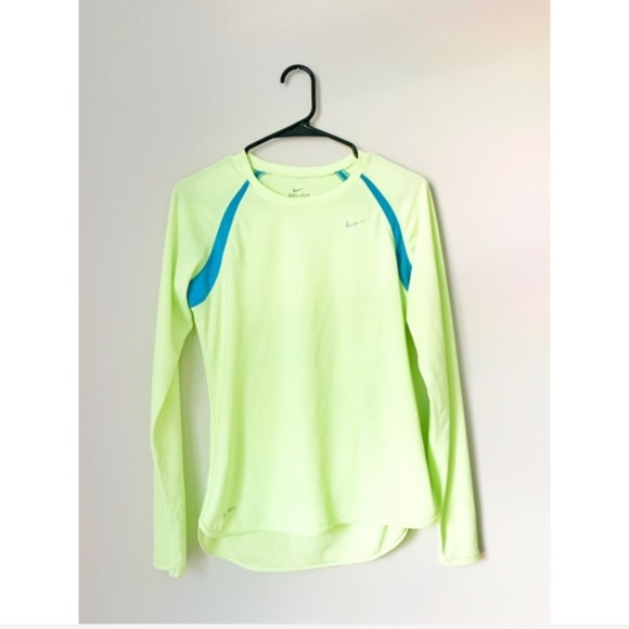 nike dri fit long sleeve women's running shirt